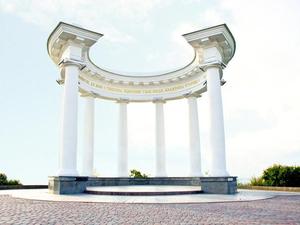 White Rotunda