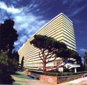 Yalta Hotel, Yalta